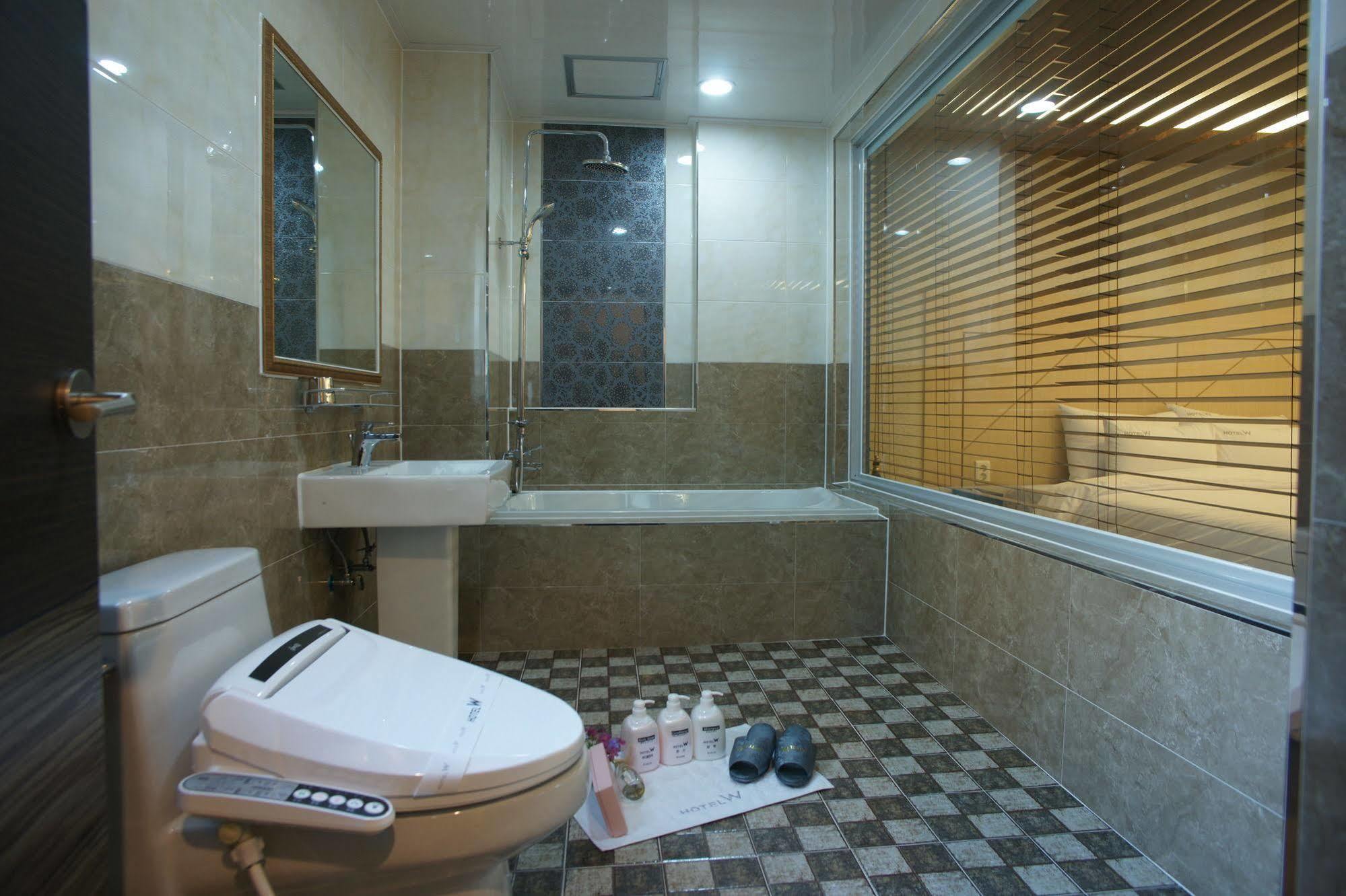 Hotel W Shinjeju Exterior photo